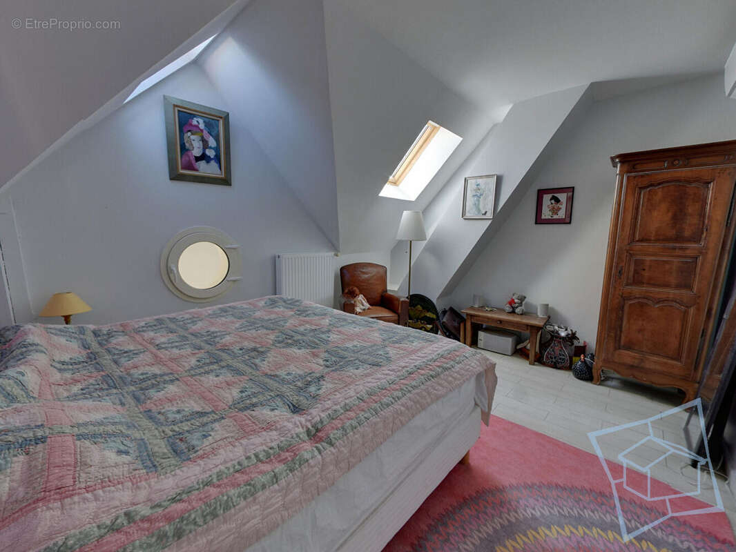 Maison à LIMOURS