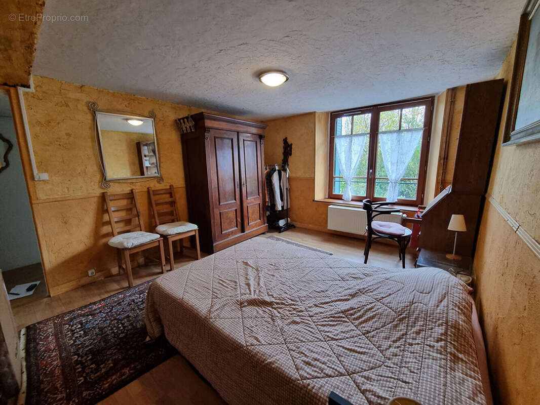 Maison à CHAILLAC