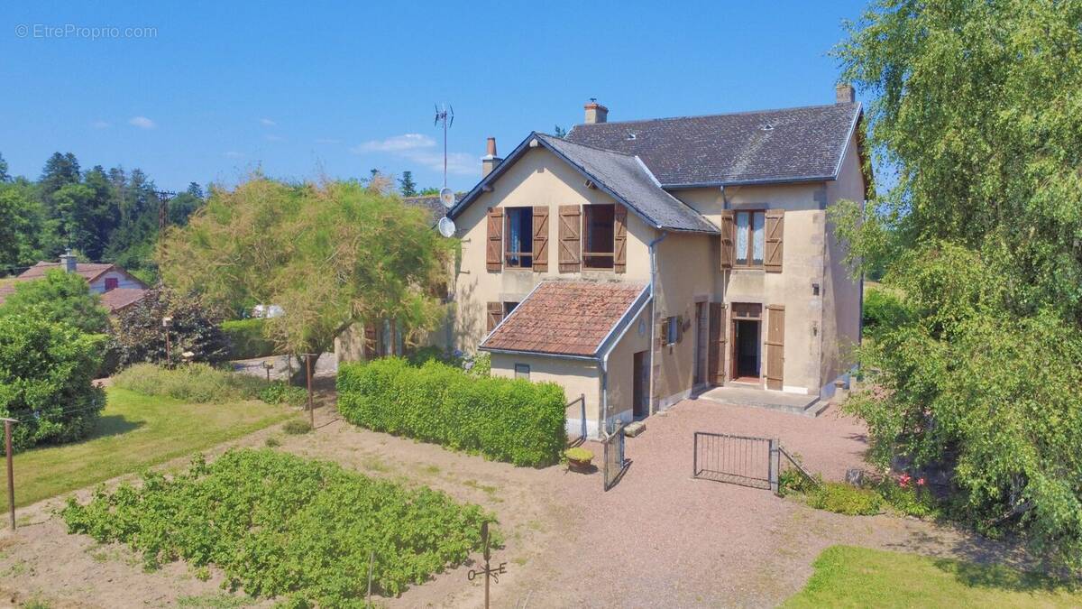 Maison à MILLAY