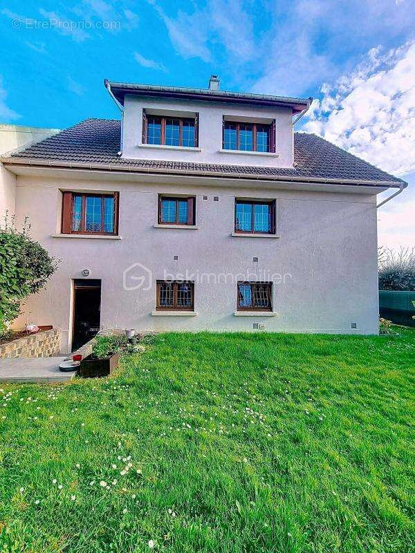 Maison à BONNEUIL-SUR-MARNE
