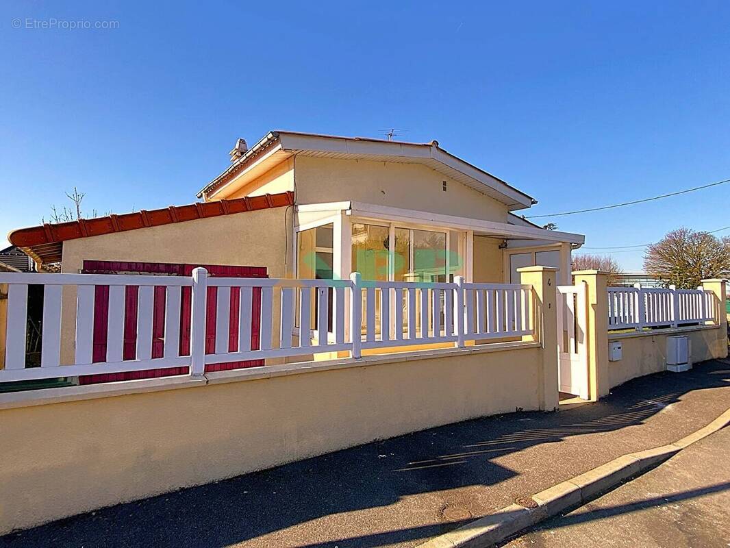 Maison à ATHIS-MONS