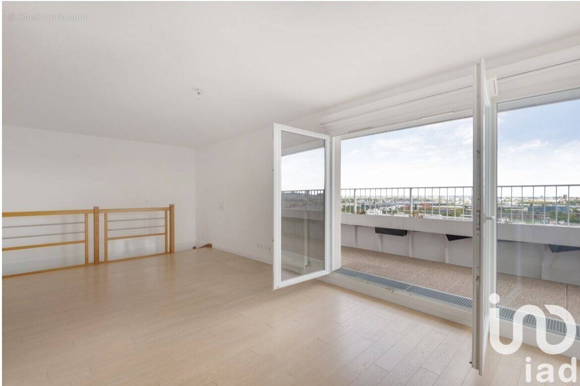 Photo 1 - Appartement à GENNEVILLIERS