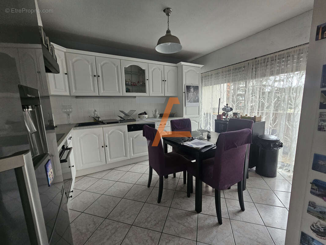 Appartement à SAINT-ETIENNE