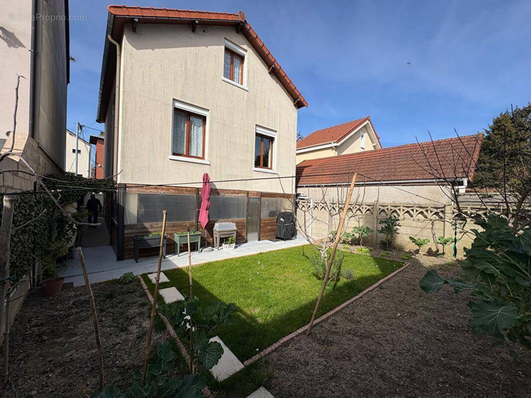 Maison à CHOISY-LE-ROI