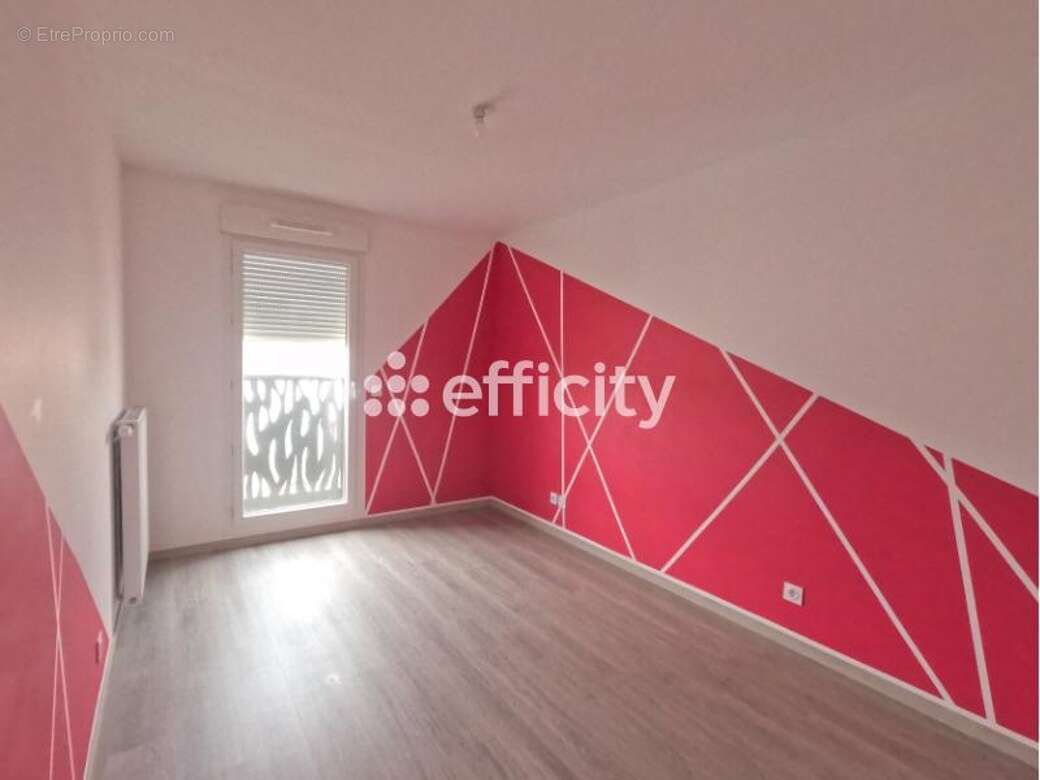Appartement à SAINT-LAURENT-DE-MURE