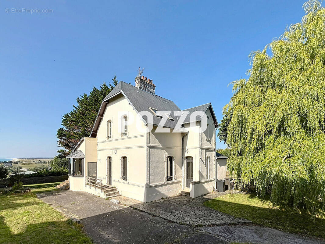 Maison à DONVILLE-LES-BAINS