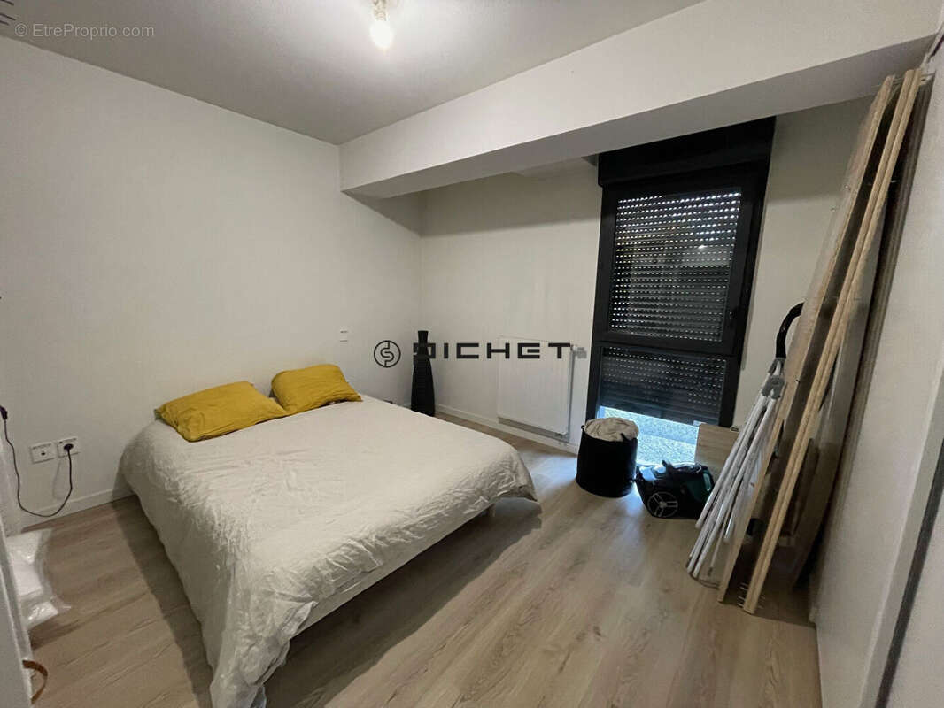 Appartement à LONS
