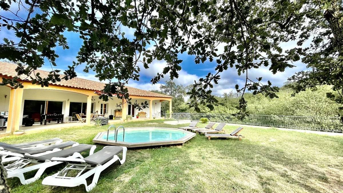 Maison à VILLELONGUE-DELS-MONTS