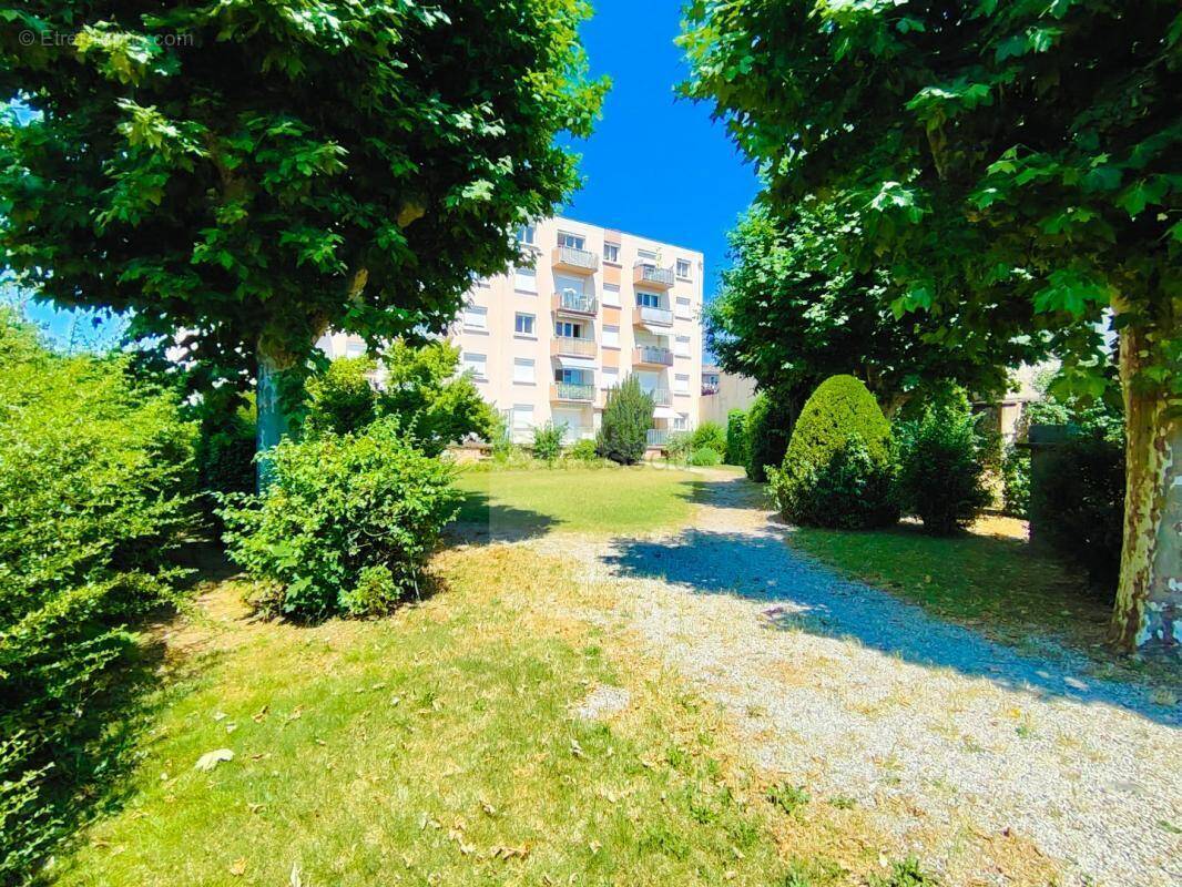 Appartement à BOURG-DE-PEAGE