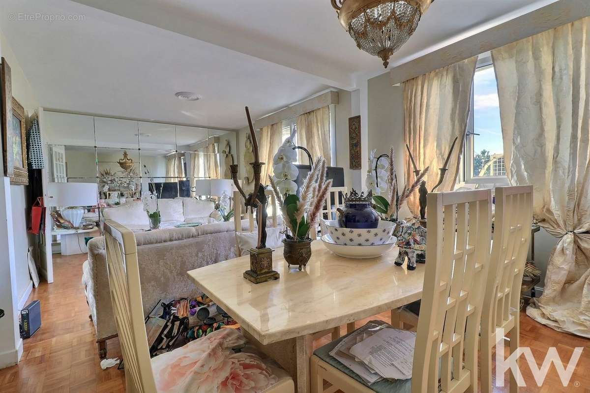 Appartement à LA CELLE-SAINT-CLOUD
