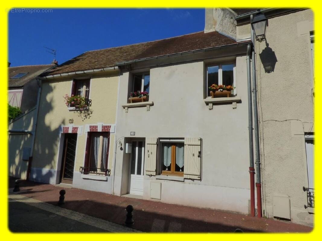 Maison à LOUVRES