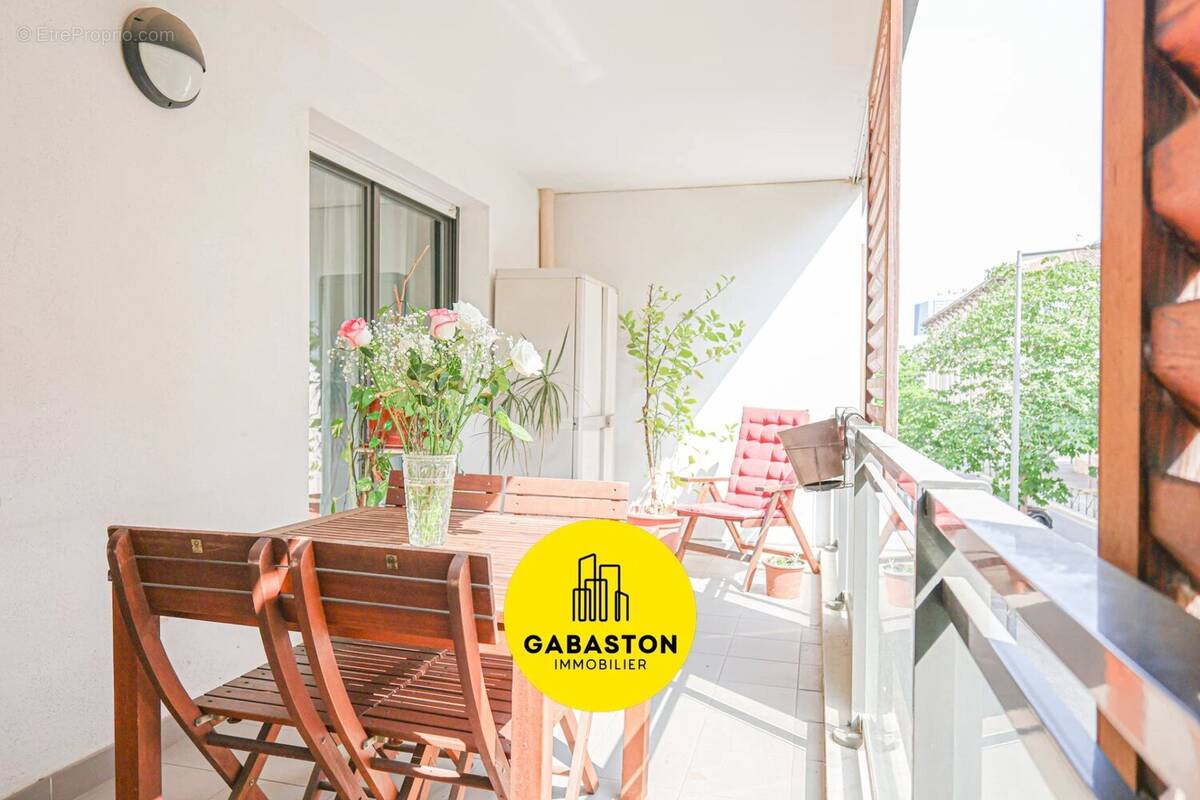 Appartement à MARSEILLE-2E