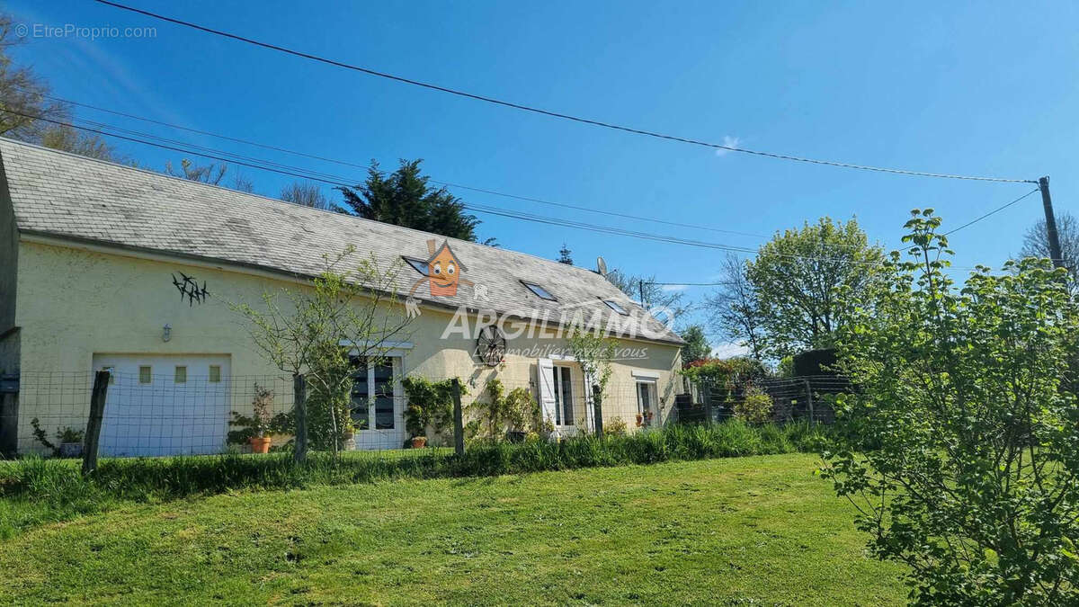 Maison à SAINT-CALAIS