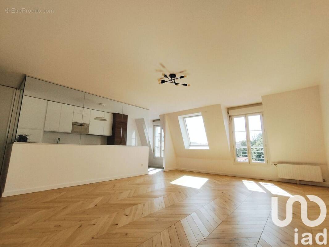 Photo 1 - Appartement à CLAMART