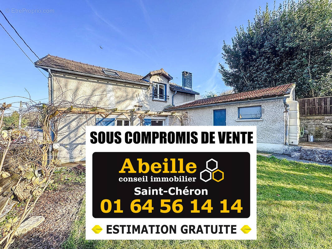 Maison à SAINT-CHERON