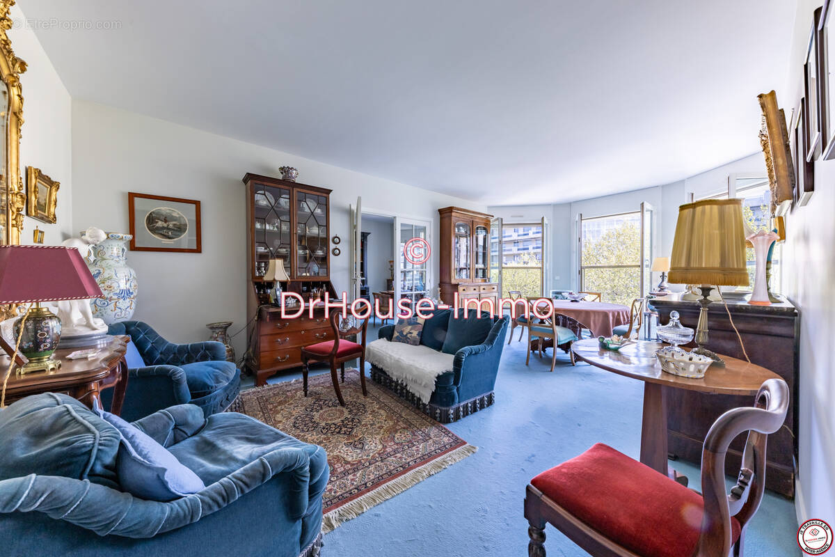 Appartement à LEVALLOIS-PERRET