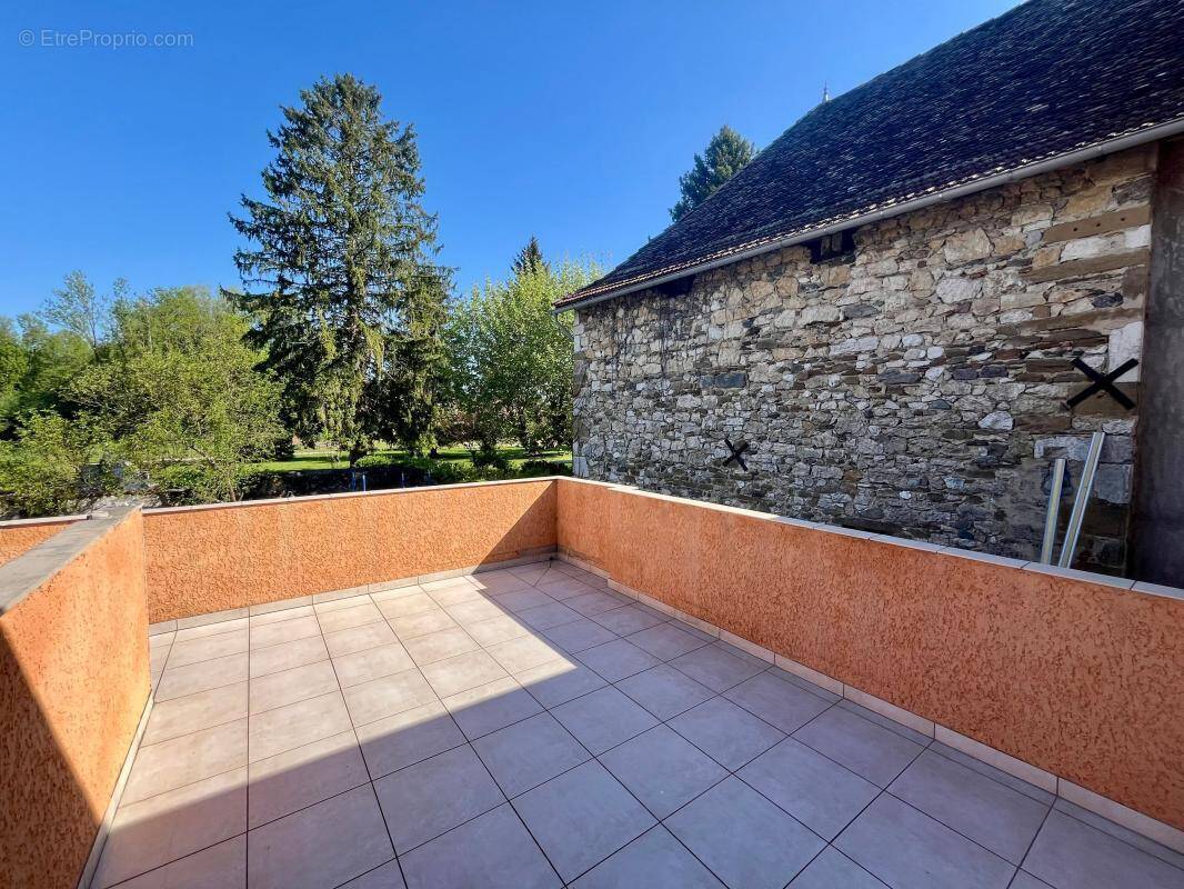 Appartement à SAINT-GENIX-SUR-GUIERS
