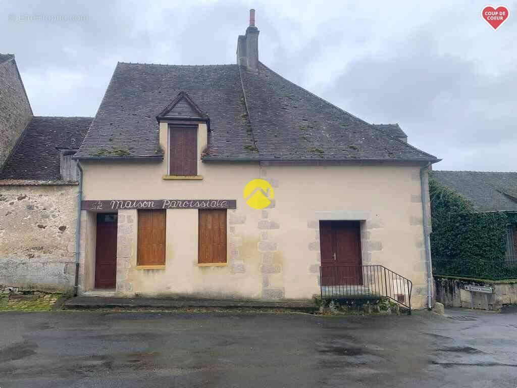 Maison à AHUN