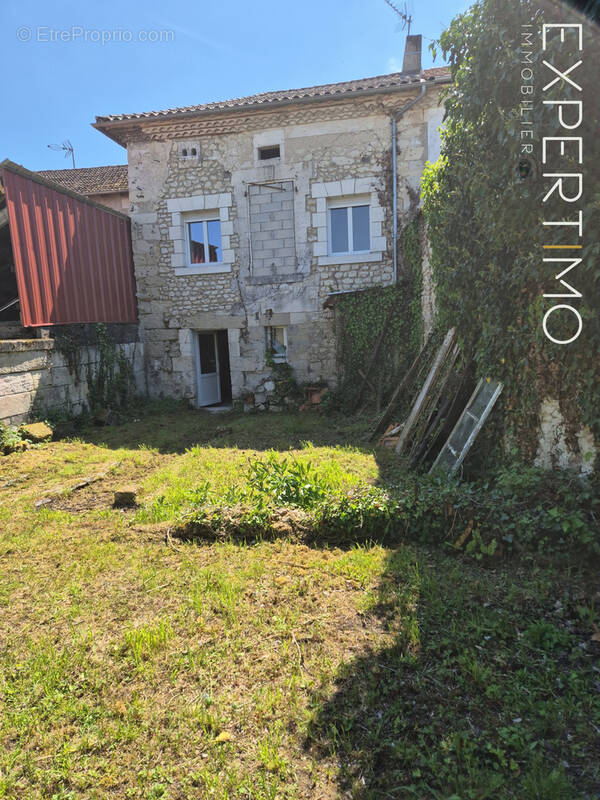 Maison à TOCANE-SAINT-APRE