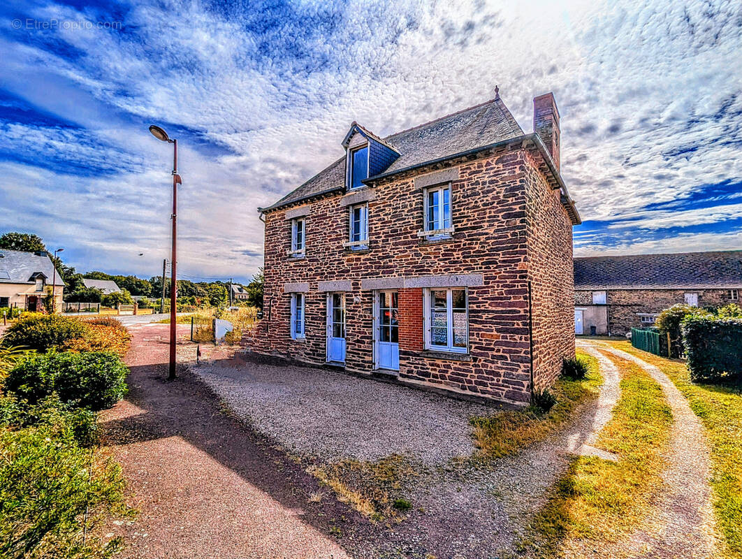 Maison à SAINT-PERAN