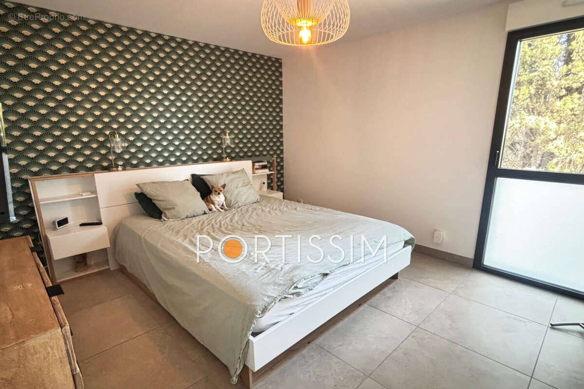 Appartement à VALLAURIS