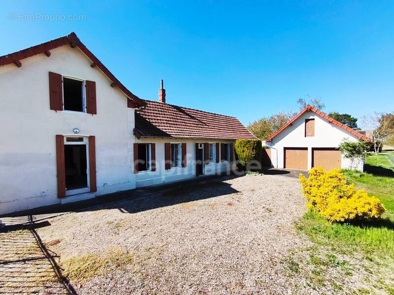 Maison à MERVANS