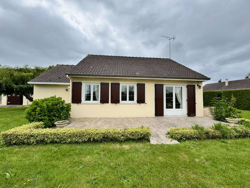 Maison à ECOUIS
