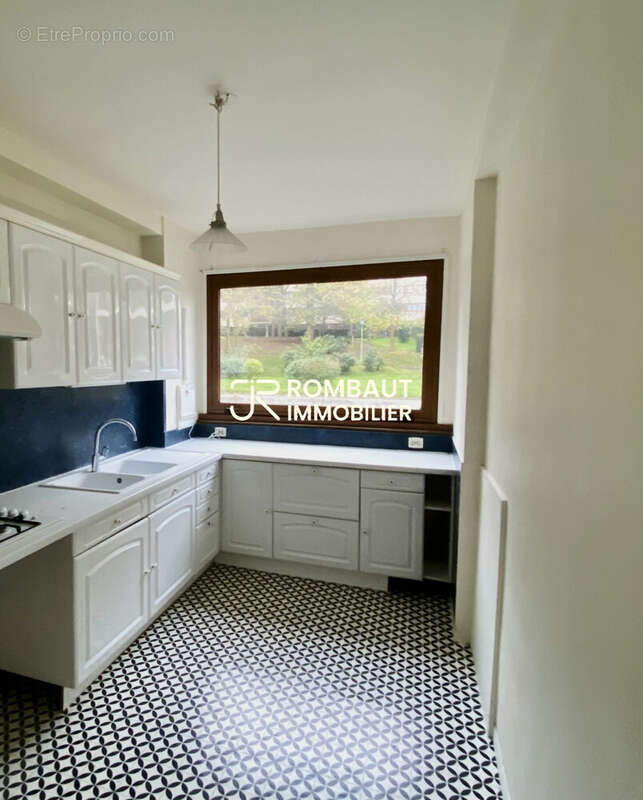 Appartement à LA CELLE-SAINT-CLOUD