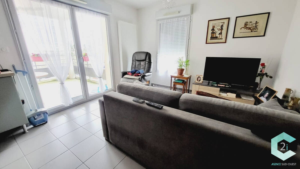 Appartement à CORNEBARRIEU