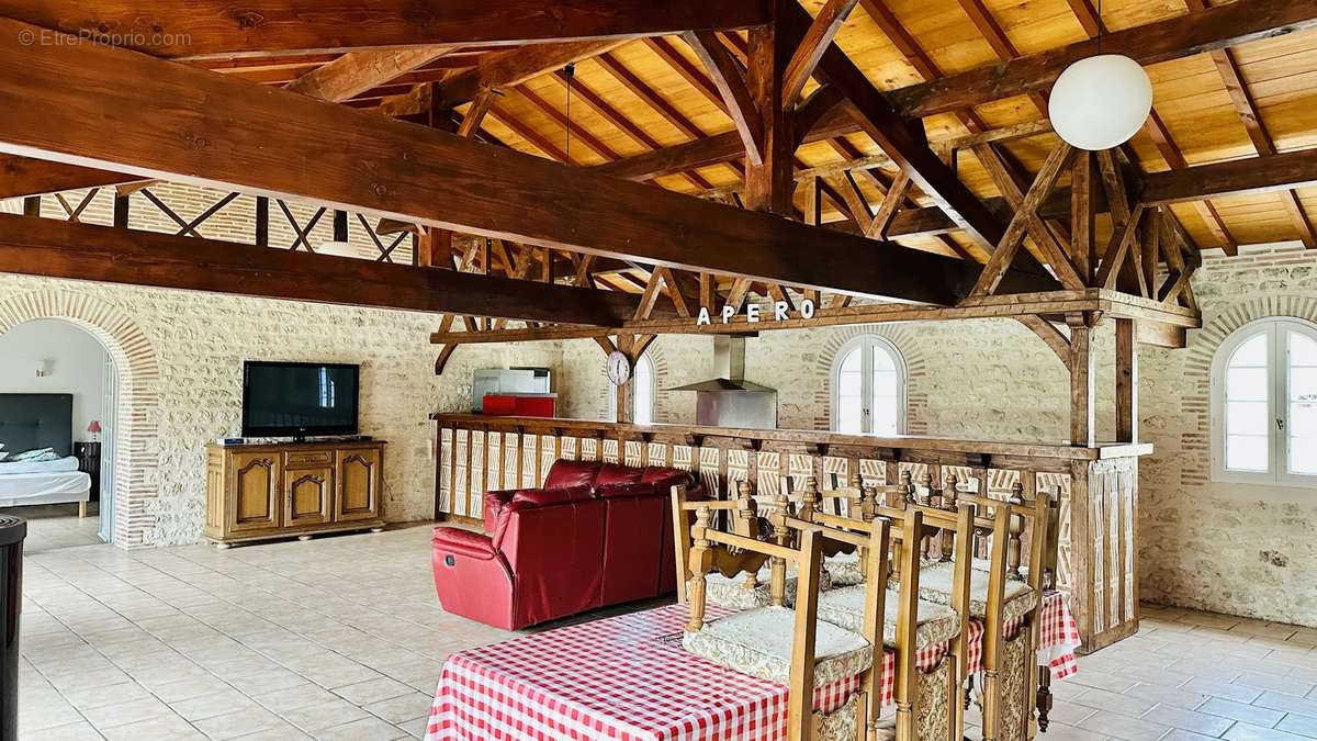 Maison à GARDONNE