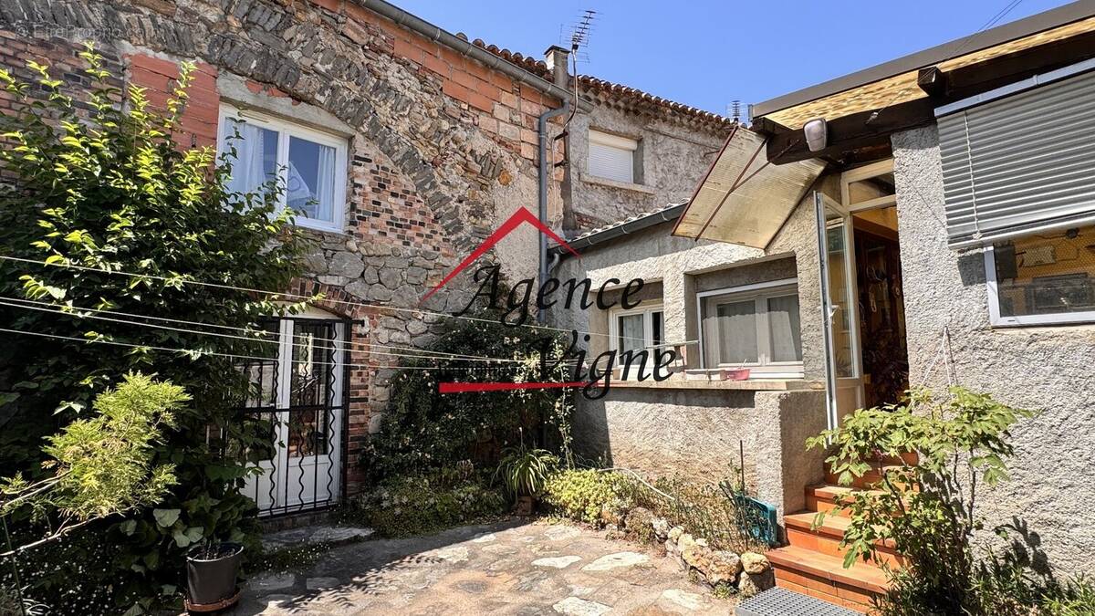 Maison à LES MAGES