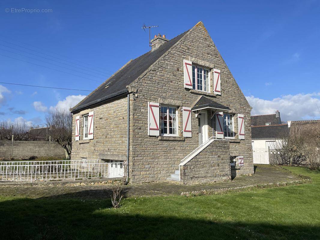 Maison à RIEC-SUR-BELON
