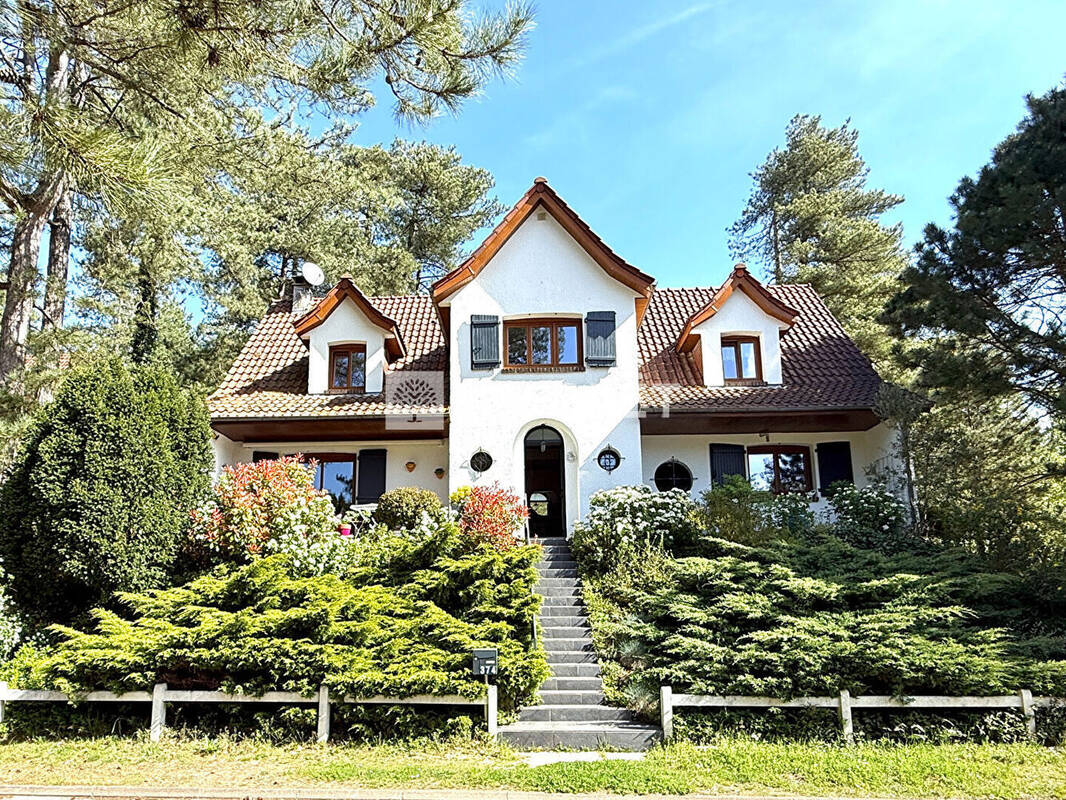 Maison à NEUFCHATEL-HARDELOT