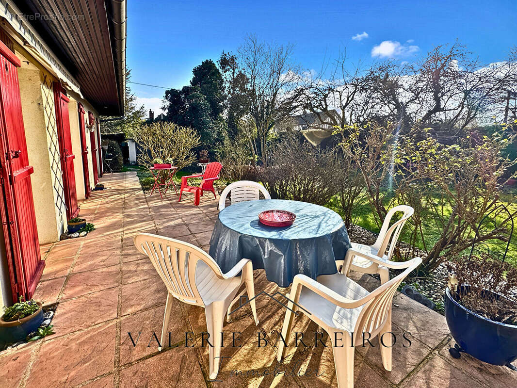 Maison à TOURVILLE-LA-RIVIERE