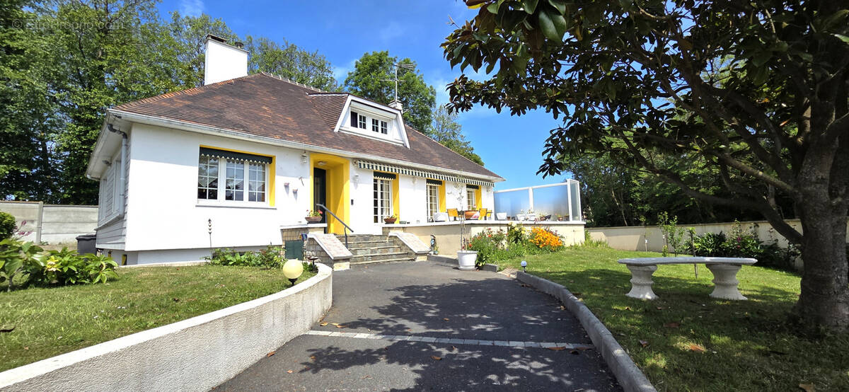 Maison à GRANDCAMP-MAISY