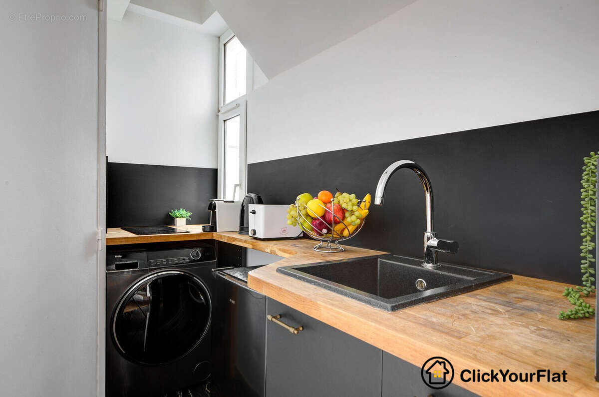 Appartement à PARIS-8E
