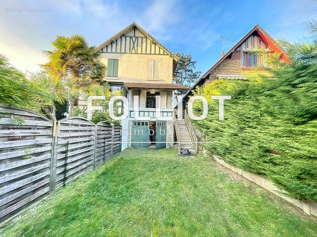 Maison à MERVILLE-FRANCEVILLE-PLAGE