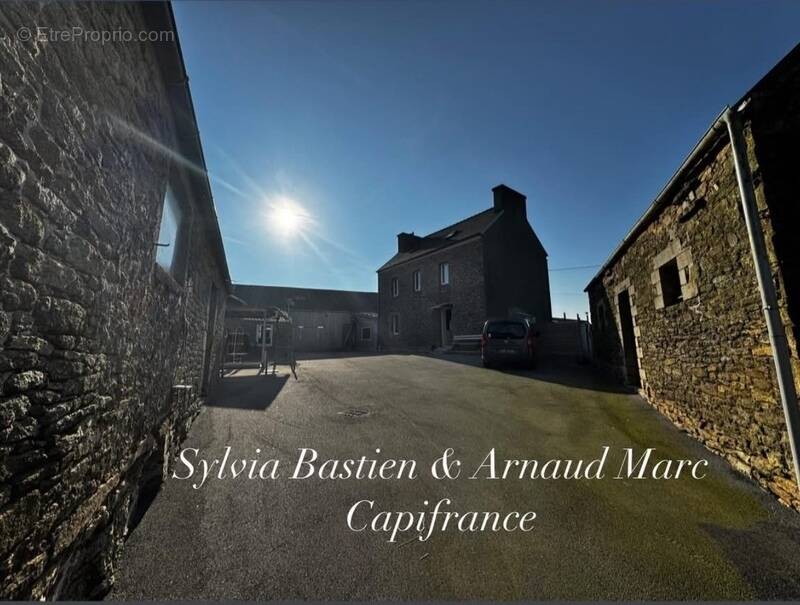 Maison à GUISSENY