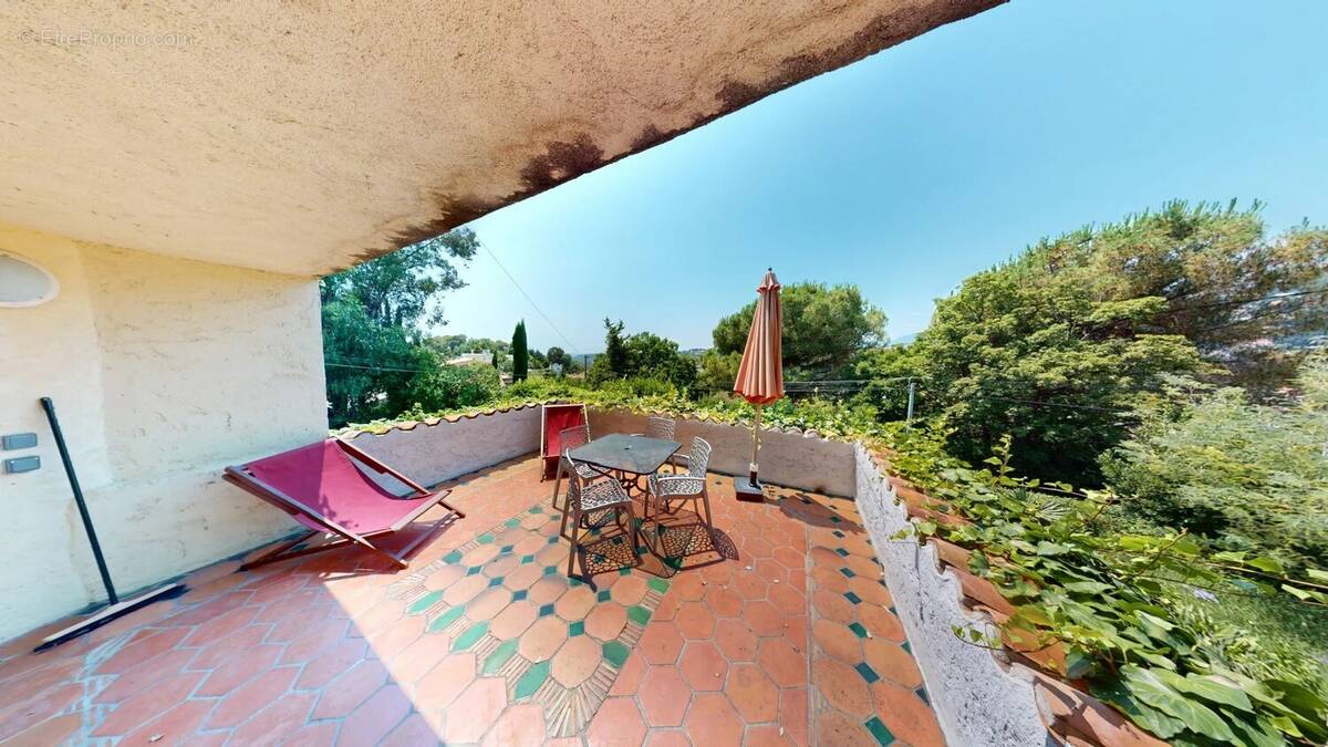 Appartement à VENCE