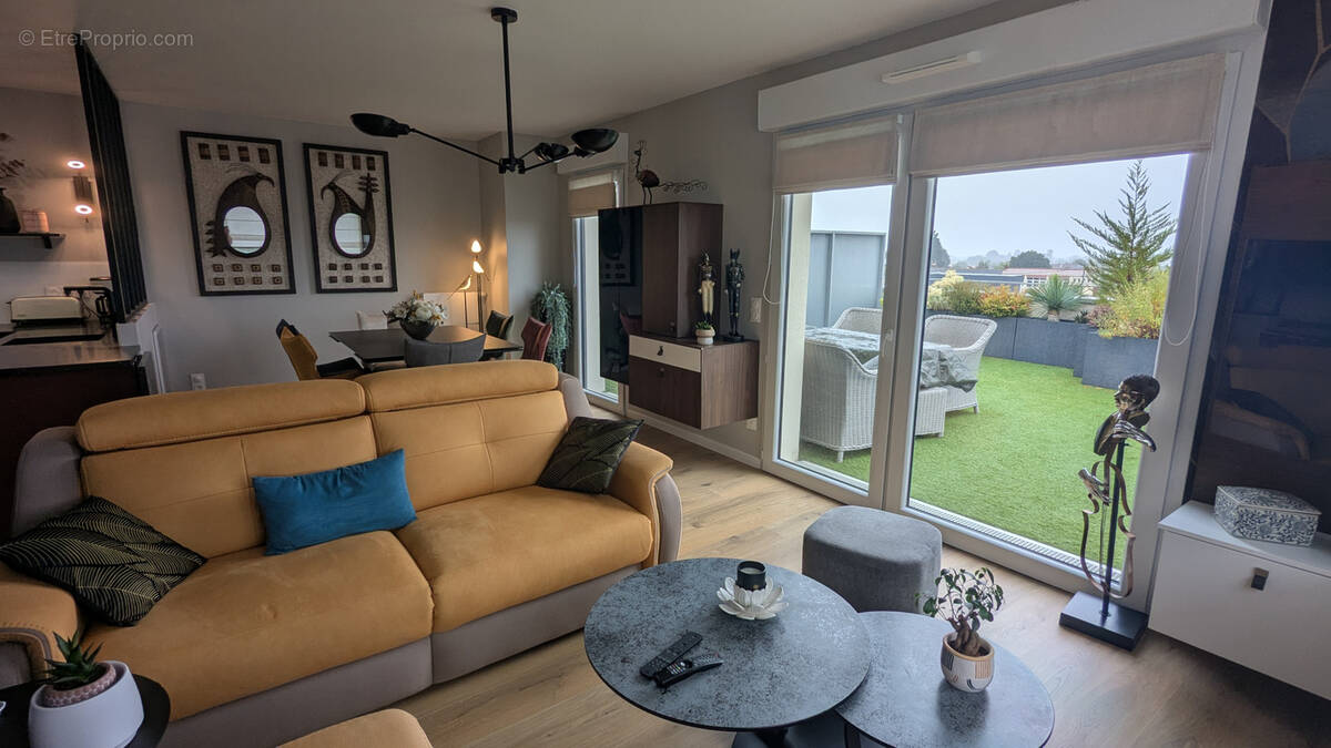 Appartement à LES SORINIERES