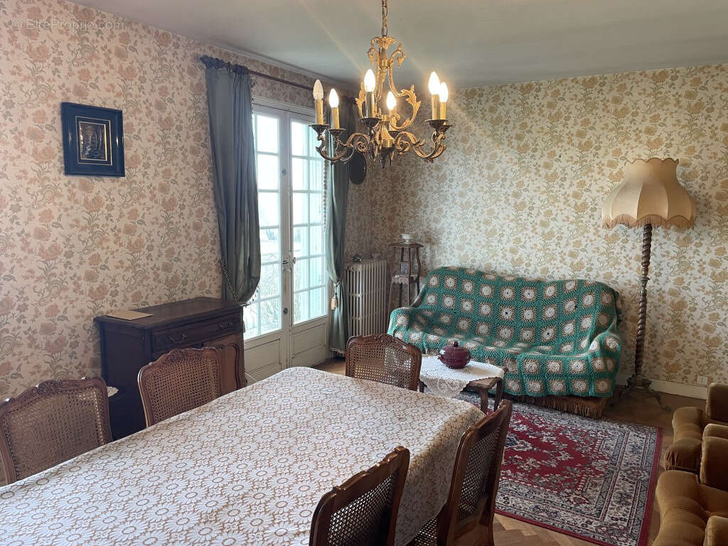 Maison à LUBERSAC