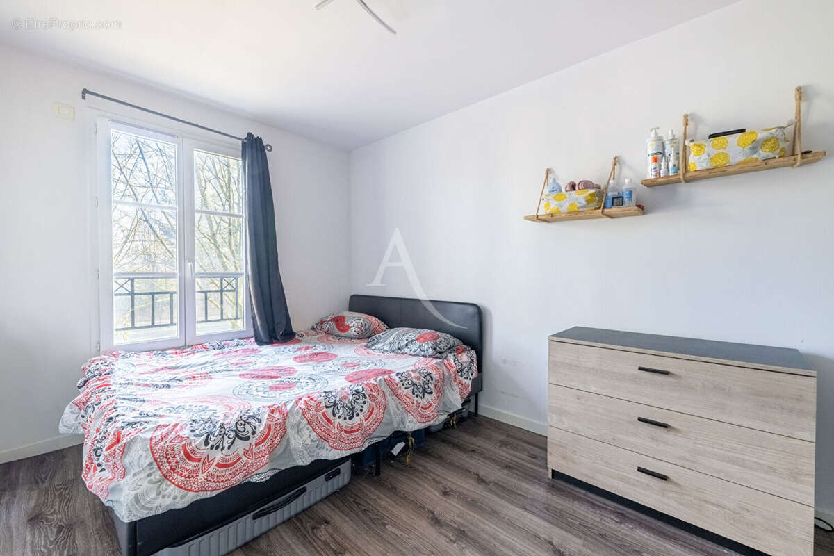 Appartement à VAUREAL