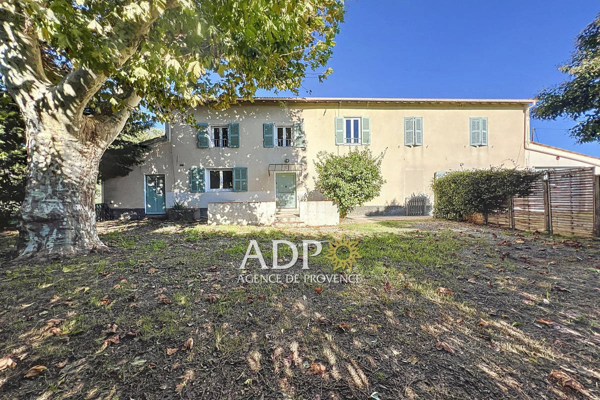 Maison à AURIBEAU-SUR-SIAGNE