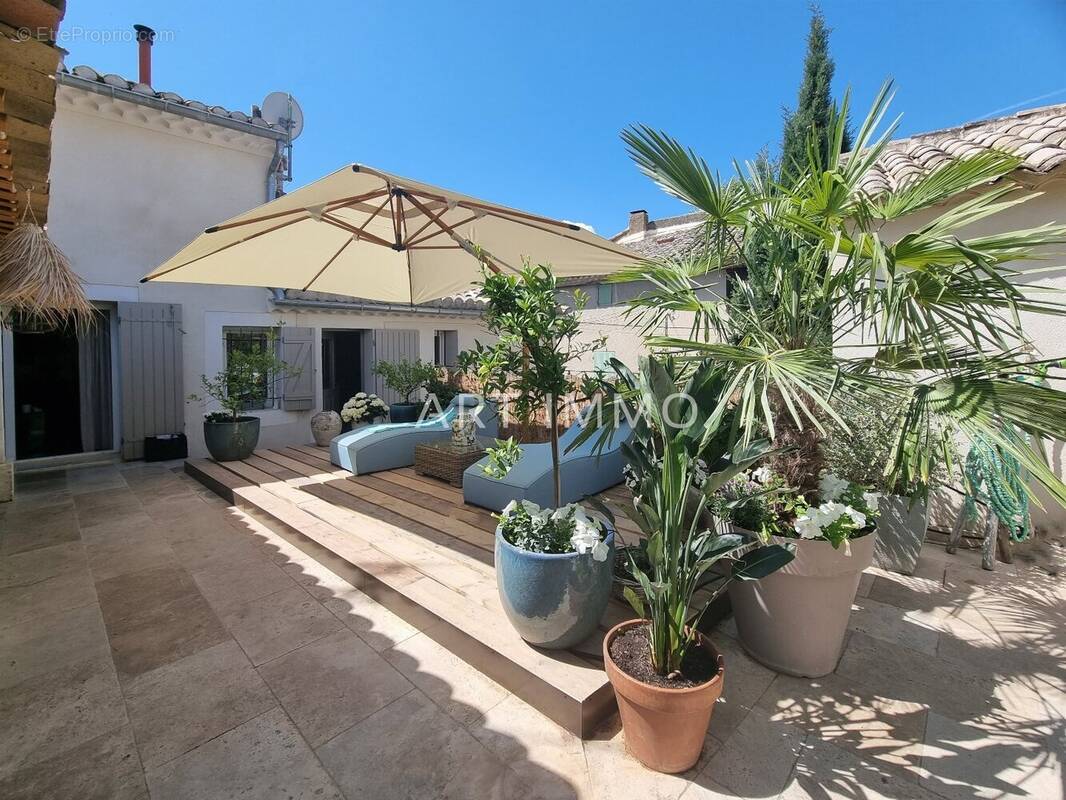 Maison à ROBION