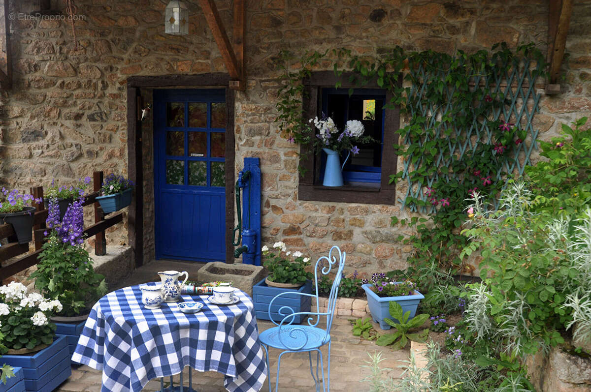 Maison à BUSSIERES