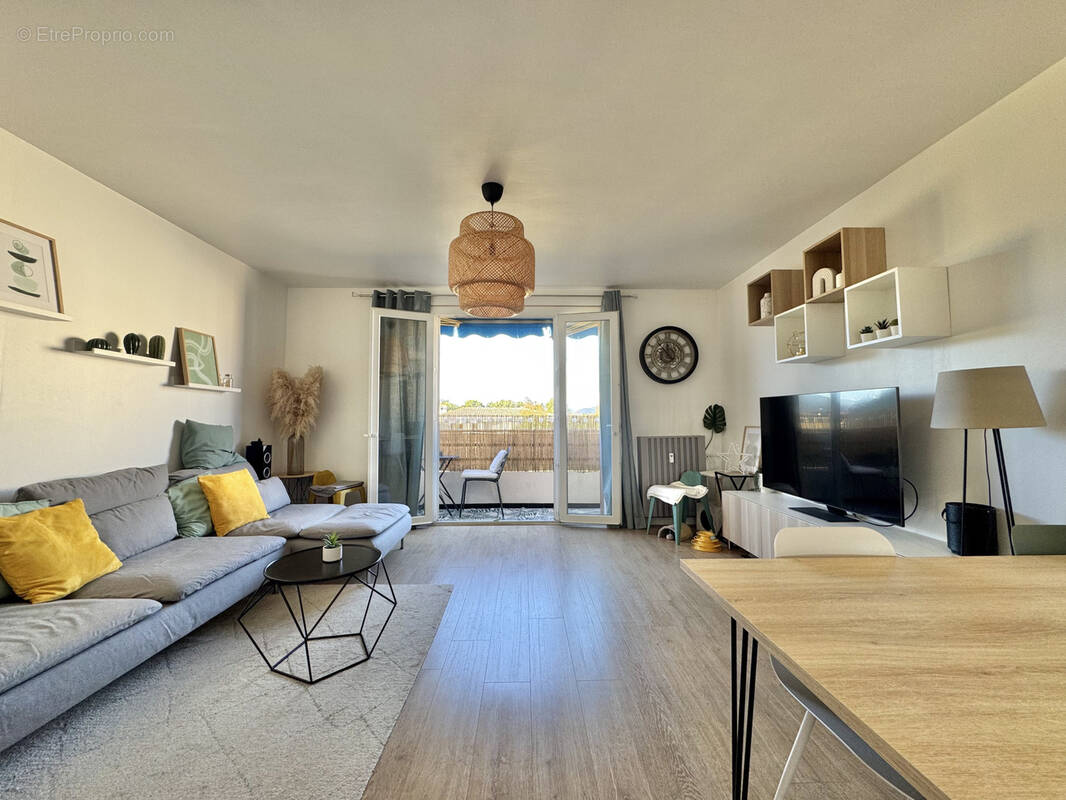 Appartement à HYERES