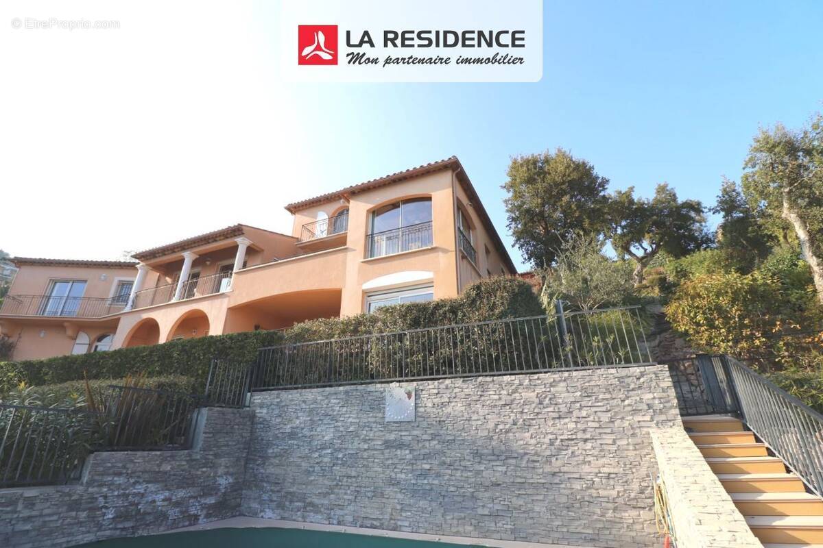 Maison à FREJUS
