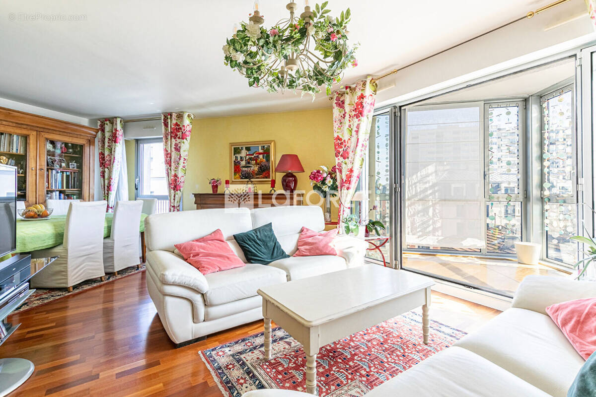 Appartement à LE KREMLIN-BICETRE