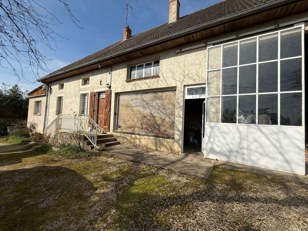 Maison à ATHEE