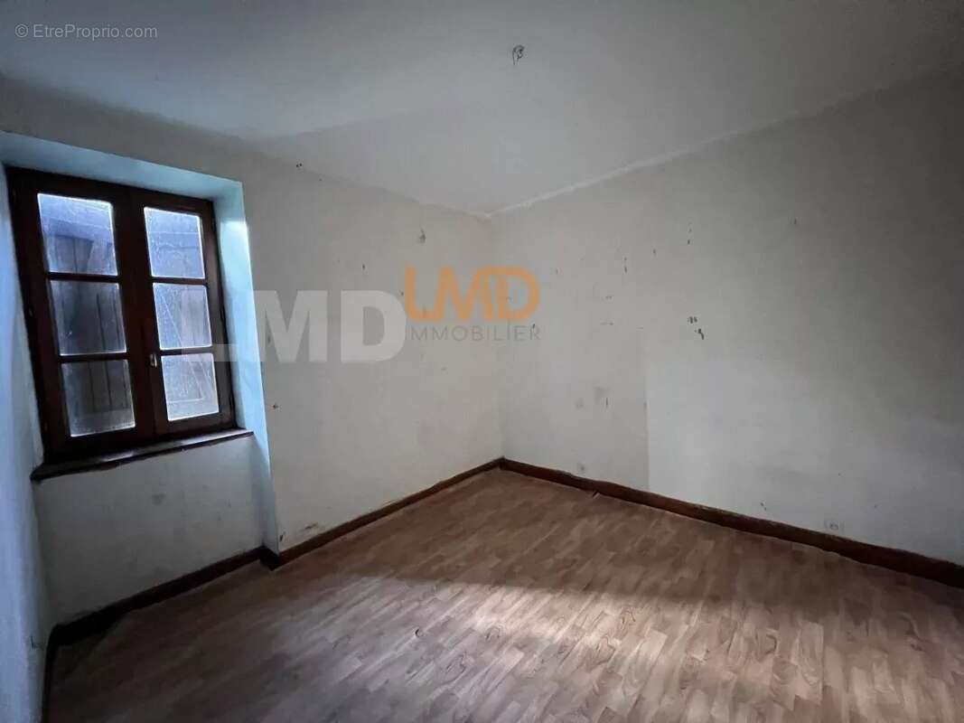 Appartement à AUBIN